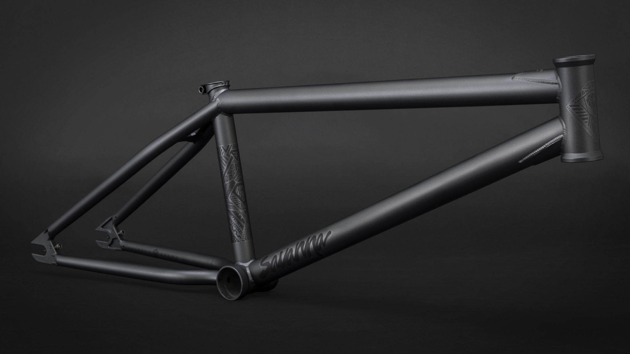 2019 Sneak Peek: Courage Adams Signature Savanna Frame In Flat Dark Grey