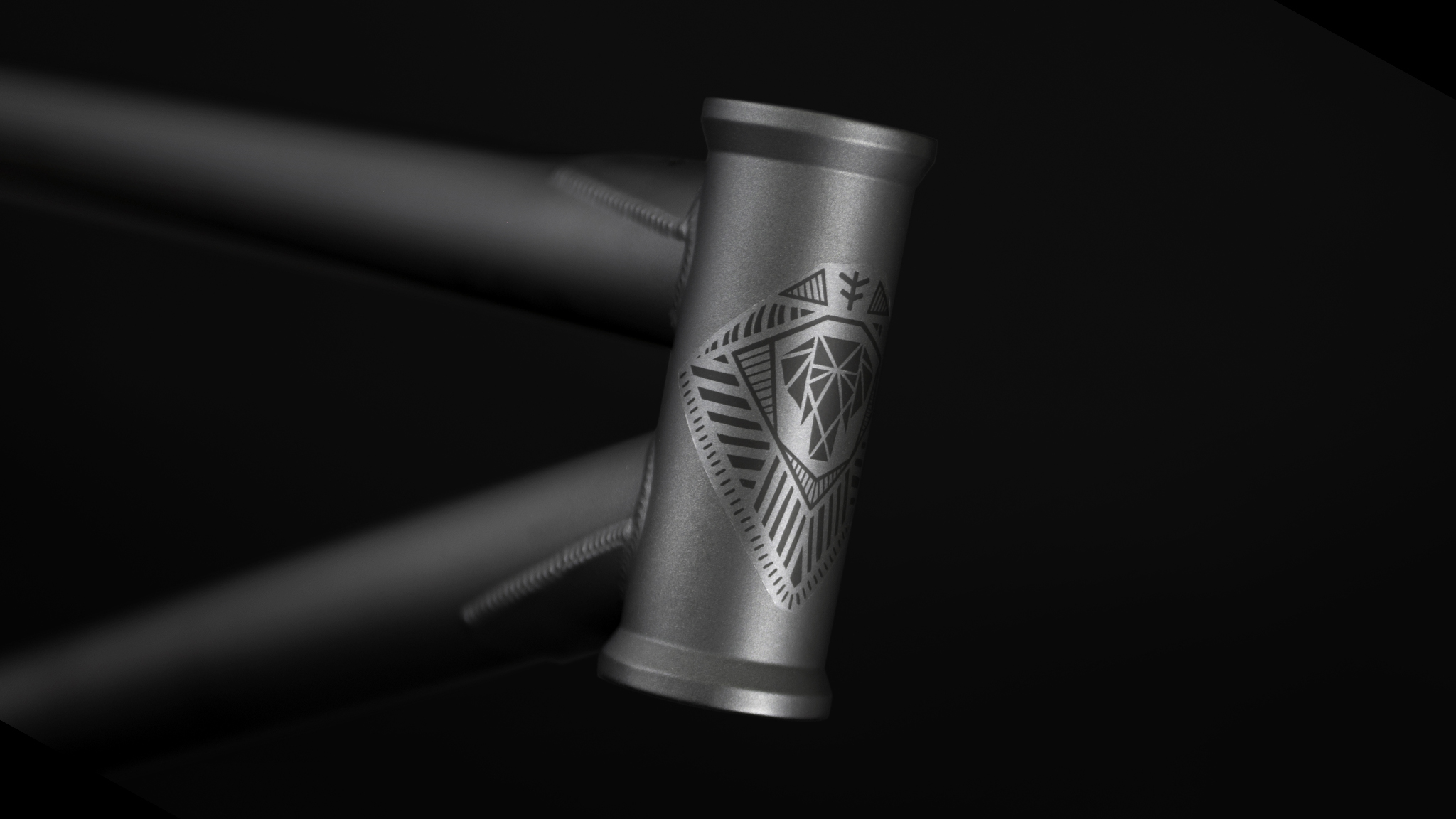 2019 Sneak Peek: Courage Adams Signature Savanna Frame In Flat Dark Grey
