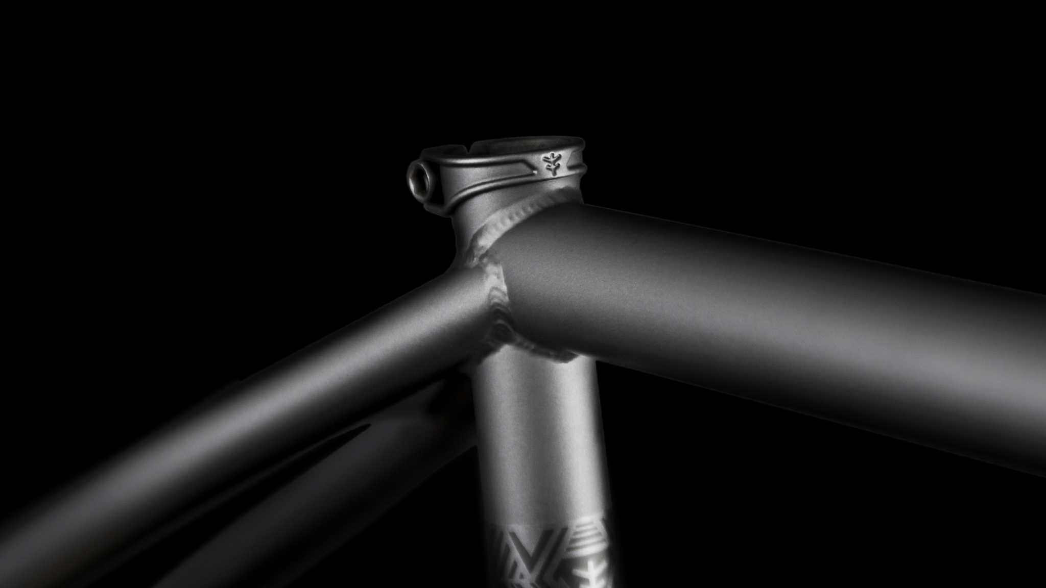 2019 Sneak Peek: Courage Adams Signature Savanna Frame In Flat Dark Grey