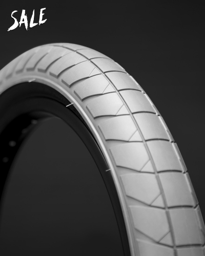 Fuego 18" Tire